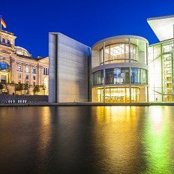 Hotels in Berlin_Spree Regierungsviertel