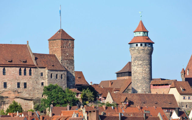 Die Nürnberger Burg ist das Wahrzeichen der Stadt und eine Attraktion für Besucher.