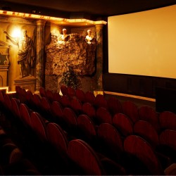 Das Hotel Kasererbraeu in Salzburg hat sogar ein eigenes Kino
